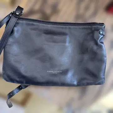 GIANNI CHIARINI 블랙 가죽 클러치백