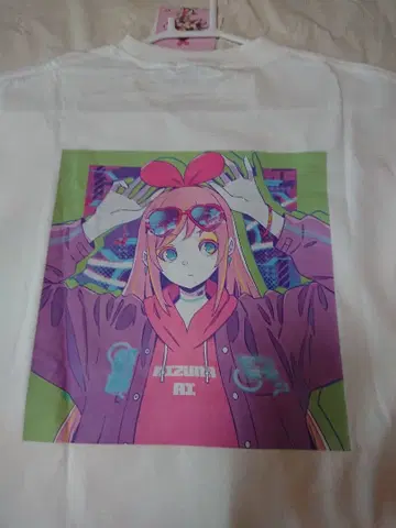 미사용 새상품 흠집 키즈나 아이 AAAA 콜라보 티셔츠 M 사이즈