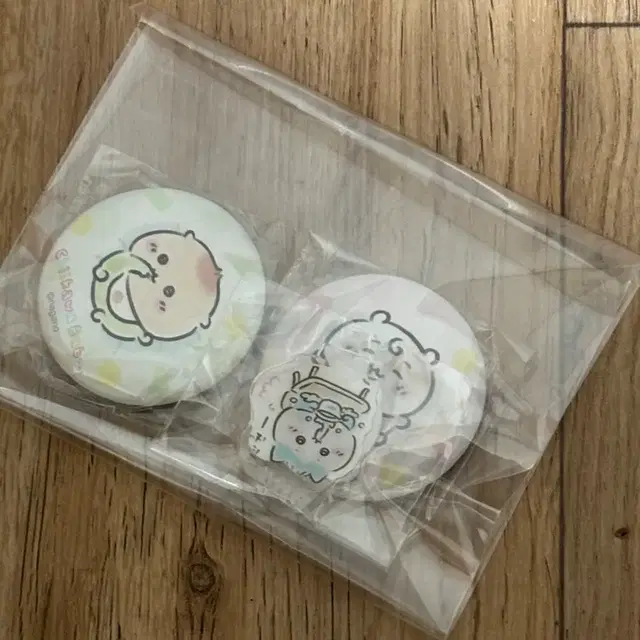 베이비 치이카와 뱃지, 아크릴 스탠드