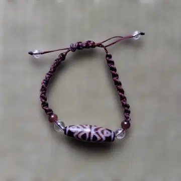 손뜨개질 보라색 팔찌