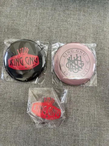King Gnu 캔 배지 2개 핀 배지 1개 세트