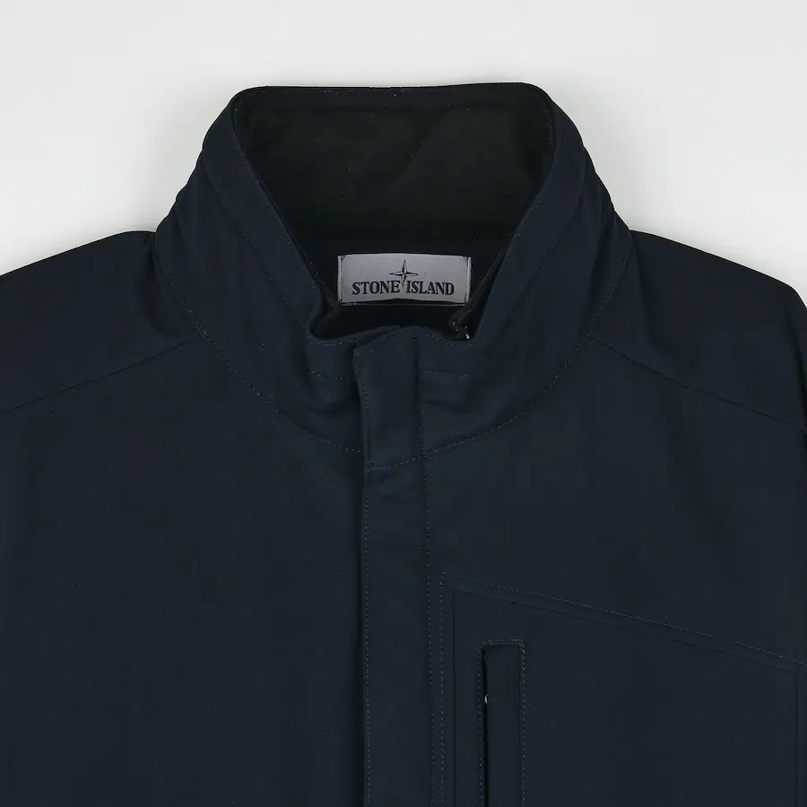 Stone Island Soft Shell-R 夹克