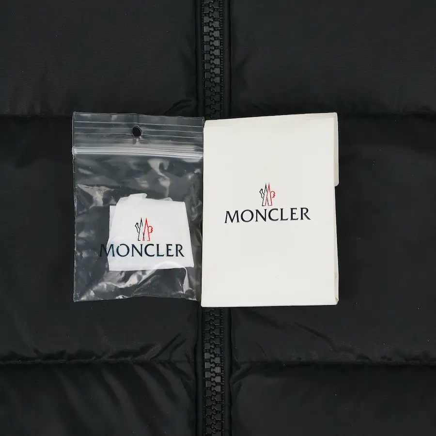 몽클레르 레노르망 다운 패딩
