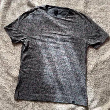 새상품급 Pretty Green 지미 헨 시리즈 T셔츠 꽃무늬