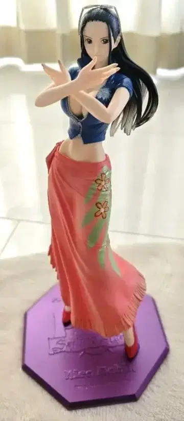 원피스 POP 로빈 피규어