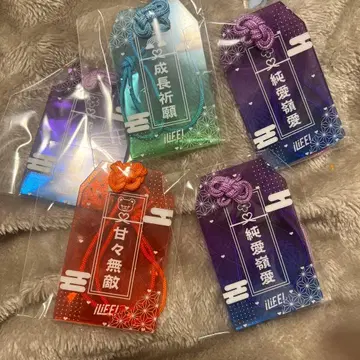 iLife 준령미키 작은곰마무 무지개깃털 미니 아크릴 부적