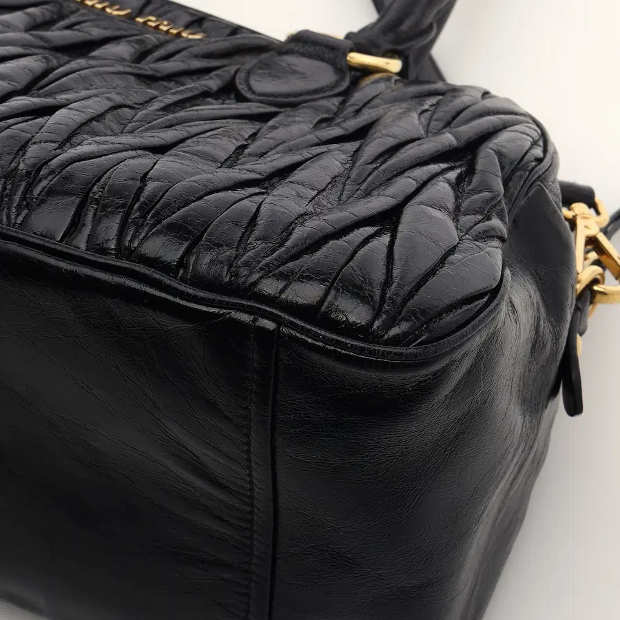 Miu Miu Matelassé Lux 单肩包