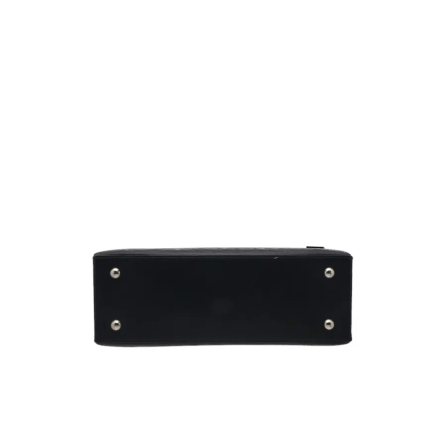 路易威登Epi Cleaver MM