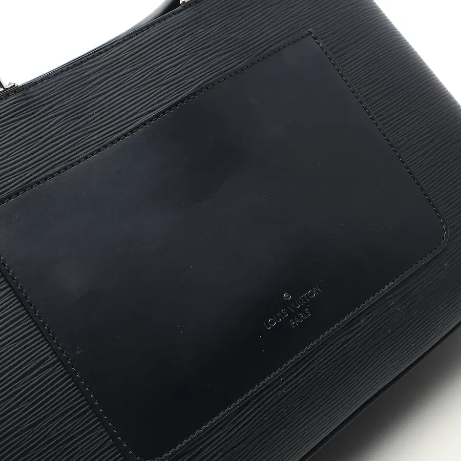 路易威登Epi Cleaver MM