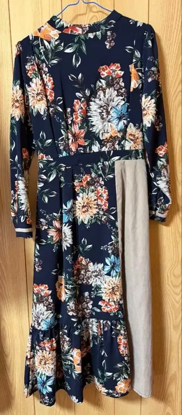 앙젬 꽃무늬 원피스