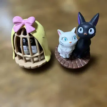 마녀 배달부 키키 지지와 릴리 새장 지지 오키아가리코보시 피규어