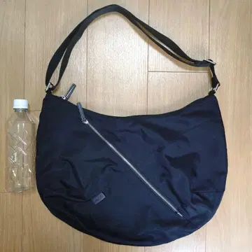 agnes b. VOYAGE 숄더백 블랙 레드 대용량