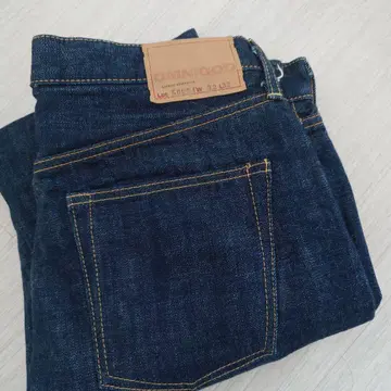 OMNIGOD 다크 블루 스트레이트 데님 32인치