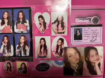 VIVIZ 시즌 그리팅 2026 엄지 세트