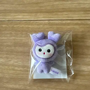 TWICE 사나 10VE UNIVERSE 팝업 미니 키링