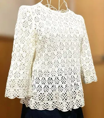 아이보리 플라워 레이스 7부 소매 상의 손뜨개질