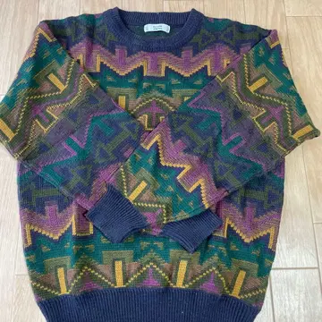 올 패턴 멀티 컬러 3D 니트 입체 자수 페어아일 패턴