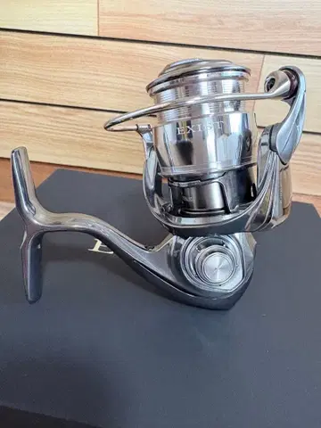 23 EXIST SF2000SS-P 극상 새상품급