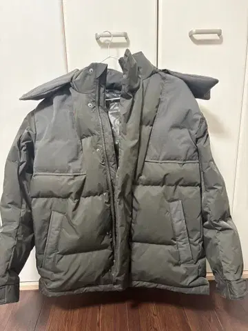 유니클로 +J 다운 자켓 L 사이즈