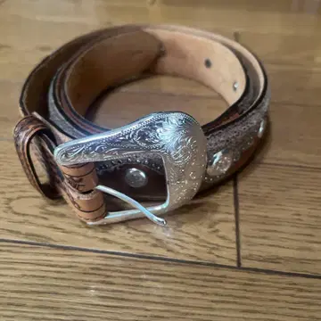 토니라마 가죽 웨빙 벨트 메탈 스터드 장식