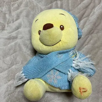 눈꽃 무늬 봉제 인형