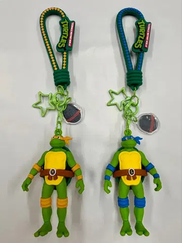 신 버전 뮤턴트 터틀즈 찰랑찰랑 키링 2체 세트