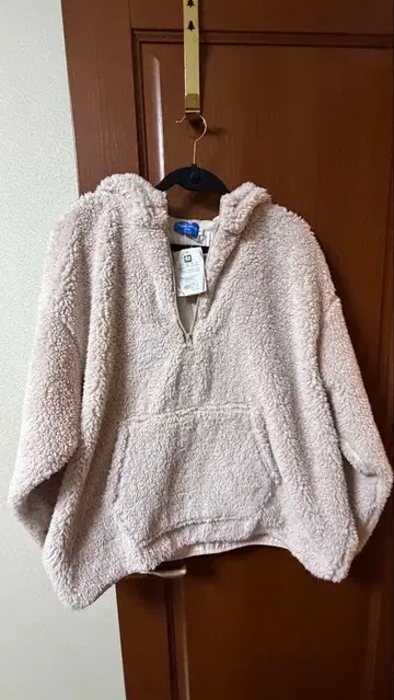 도쿄 디즈니 리조트 칩 보아 후드티 M 사이즈