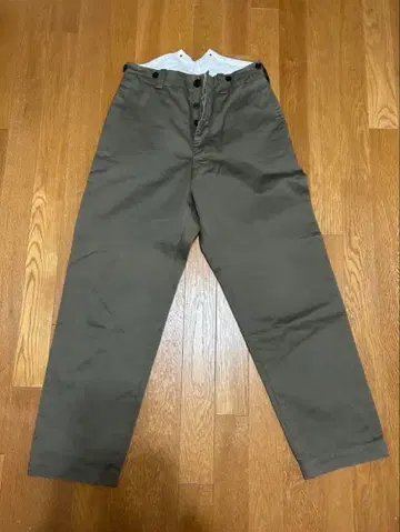 나이젤카본 카키 치노 팬츠