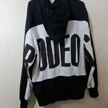 RODEO CROWNS WIDE BOWL 후드티 블랙/화이트