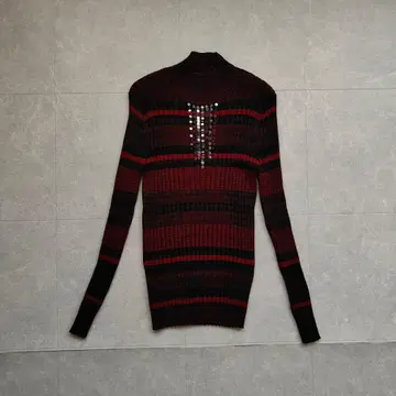 리브 니트 스웨터 비즈 하이넥 타이트 구제 의류 페미닌 깔끔한