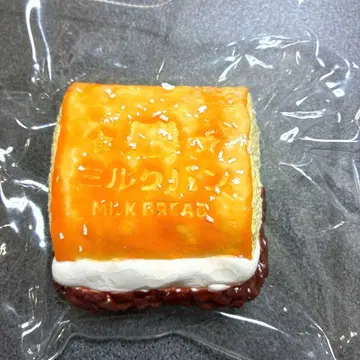스퀴즈 밀크빵 (앙버터)