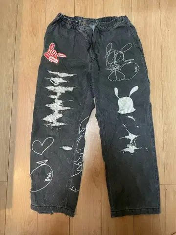 XLARGE x SKLOCT 데미지 가공 블랙 팬츠 자수 디자인