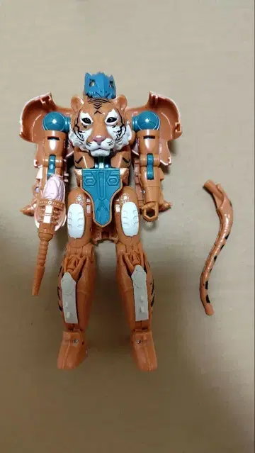 [일본 미발매] 트랜스포머 킹덤 뮤턴트 타이거트론