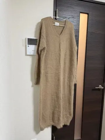 AMAIL 베이지 니트 롱 원피스