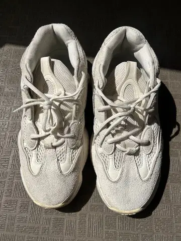 Yeezy 500 Bone white