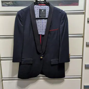 LOVELLESS 네이비 테일러드 자켓