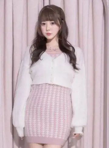 pium 하운드투스 체크 패턴 니트 원피스 가디건 세트 핑크