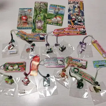 지역 한정 키티 네츠케 스트랩 묶음 판매