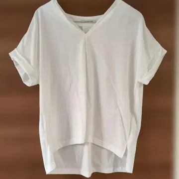 새상품급 abahouse mavie V넥 프렌치 슬리브 블라우스