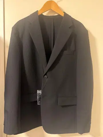 2026년 모델 UNIQLO 감동 자켓