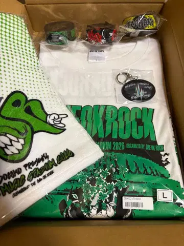 원오크록 t셔츠A 화이트 러버밴드ABC 머플러 타월B 키링