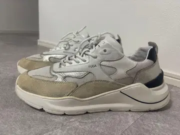 [세일] 상태 좋음 D.A.T.E. FUGA 25.5cm