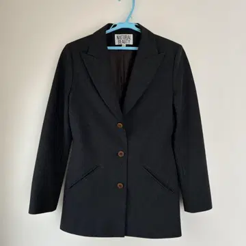 NATURAL BEAUTY 블랙 플레어 스커트 수트