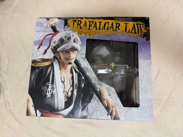 트라팔가 로 피규어 미개봉 pop