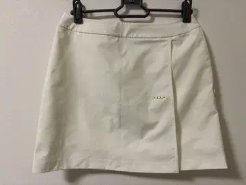 무타 새상품급 화이트 골프용 스커트