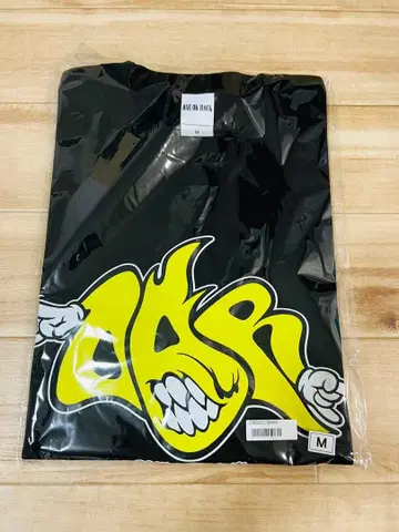 [ 미개봉 새상품 ] ONE OK ROCK 티셔츠 B 2026 M 원오크