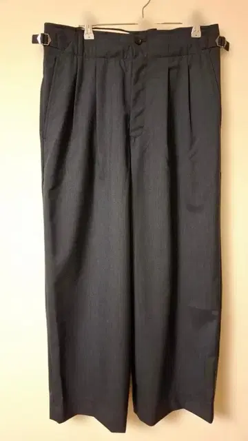 새상품 Marka 울 트로피컬 멜란지 / 2턱 밀리터리 트라우저