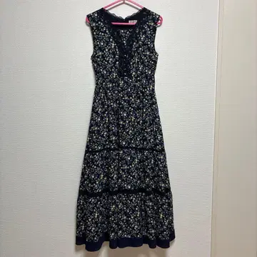 아푸와이저 리셰 꽃무늬 원피스 Apuweiser-riche