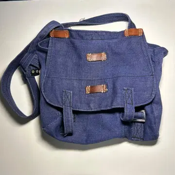 구제 의류 루마니아군 밀리터리 숄더백 브레드백 가방