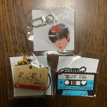 TREASURE 지훈 얼굴 아크릴 키링 에마 카세트 캡슐 토이 팝업